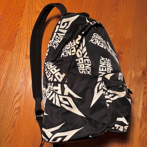 Givenchy All Over Logo Backpack - Picture 3 of 9